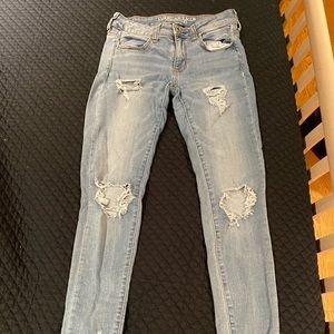 Size 4, super stretchy, ripped jeans, low waisted